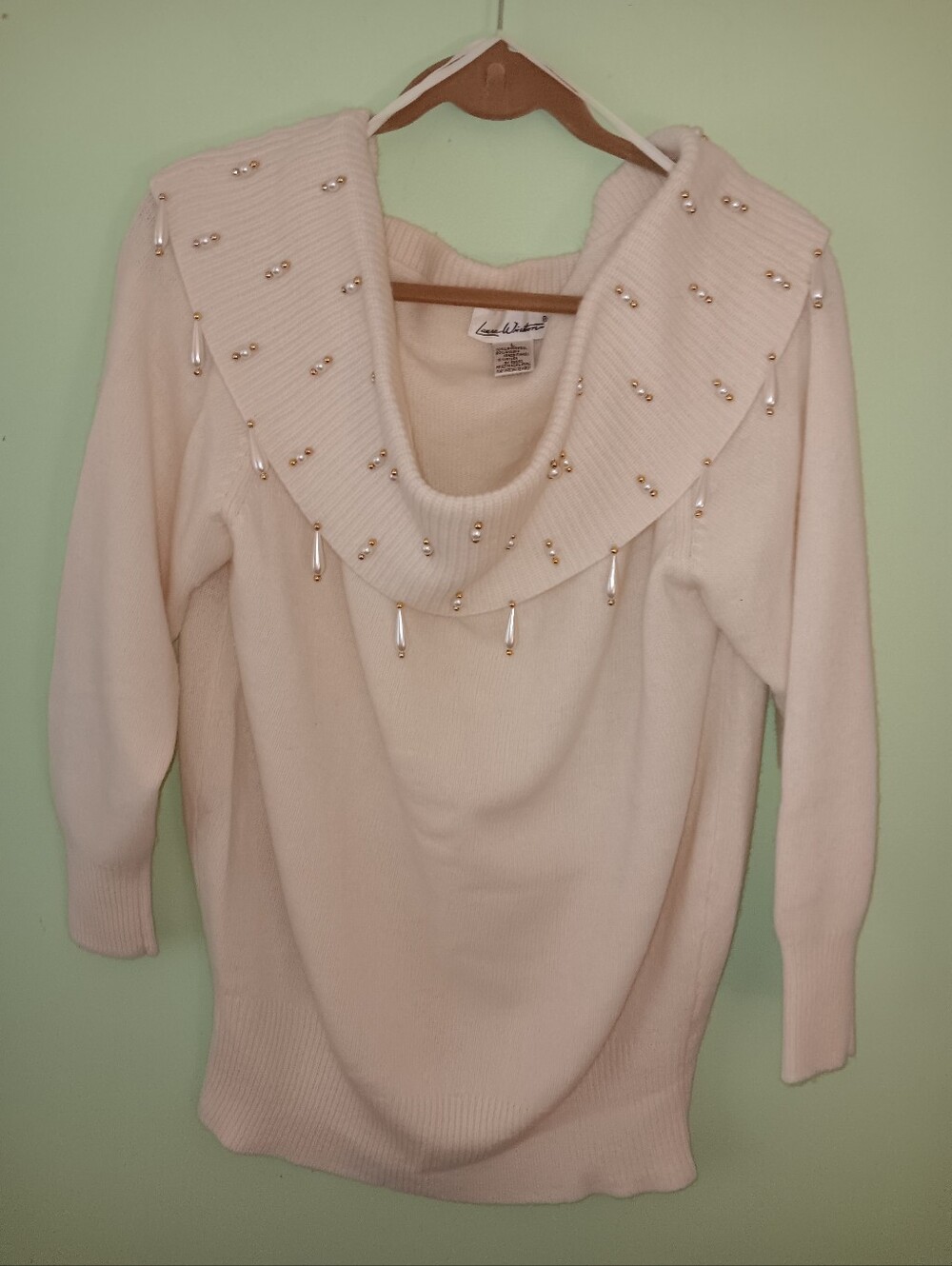 Vintage Laura Winston White Pullover Sweater